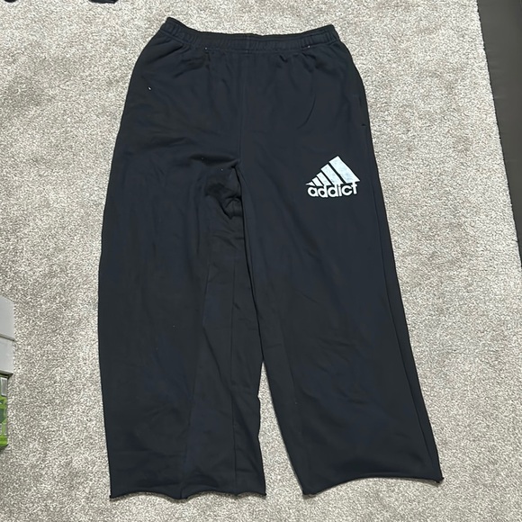Y2K Streetwear Baggy Black Sweatpants - Picture 2 of 5